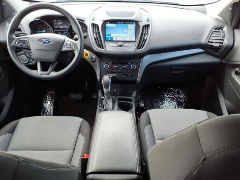 Used 2019 Ford Escape SE image 12