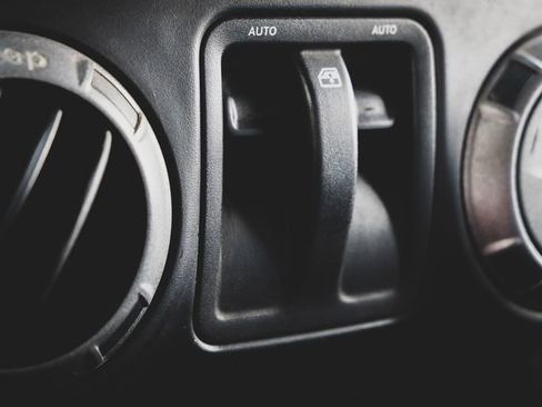 Used 2013 Jeep Wrangler Sport AWD/4WD image 11