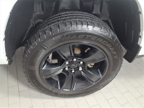 Used 2021 RAM 1500 Big Horn image 18