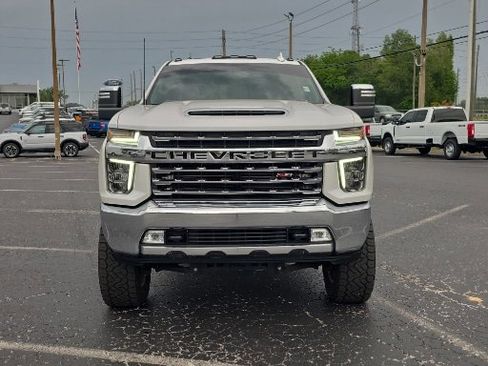 Used 2023 Chevrolet Silverado 2500 LTZ AWD/4WD image 12