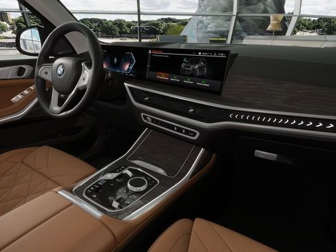 Used 2026 BMW X7 xDrive40i w/ Premium Package image 41