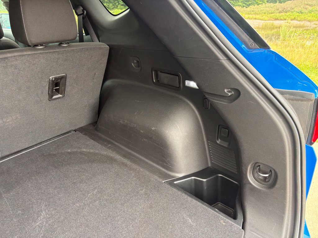 Used 2025 Chevrolet Blazer LT FWD image 43