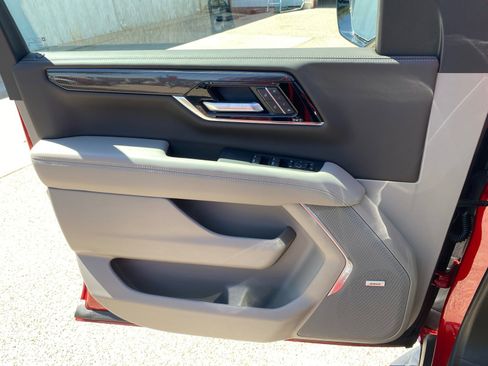 New 2026 GMC Yukon Elevation w/ Elevation Premium Package image 30