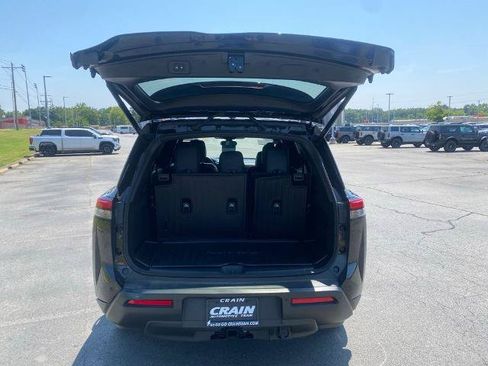Used 2025 Nissan Pathfinder Rock Creek AWD/4WD image 9
