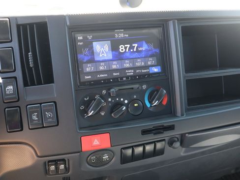 New 2024 Chevrolet Low Cab Forward image 10