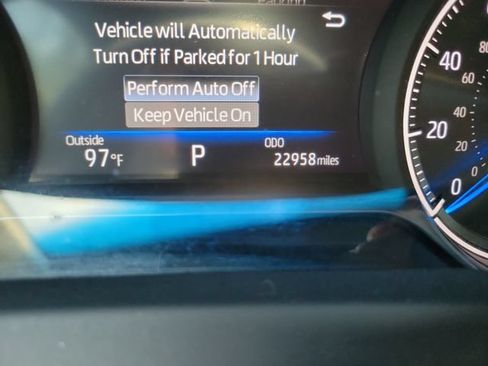 Used 2024 Toyota Venza XLE AWD/4WD image 17