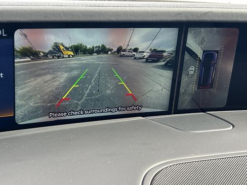 Used 2026 Lincoln Nautilus Premier w/ Jet Appearance Package image 23