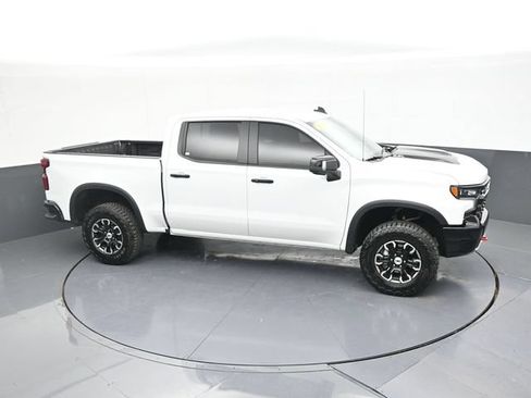 Used 2024 Chevrolet Silverado 1500 ZR2 w/ Technology Package AWD/4WD image 69