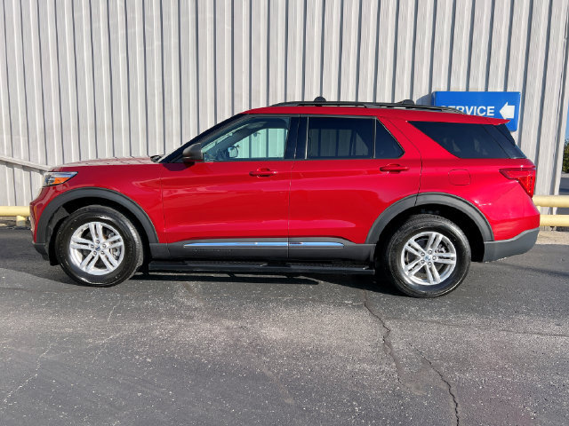 Used 2024 Ford Explorer XLT w/ Class IV Trailer Tow Package AWD/4WD image 6