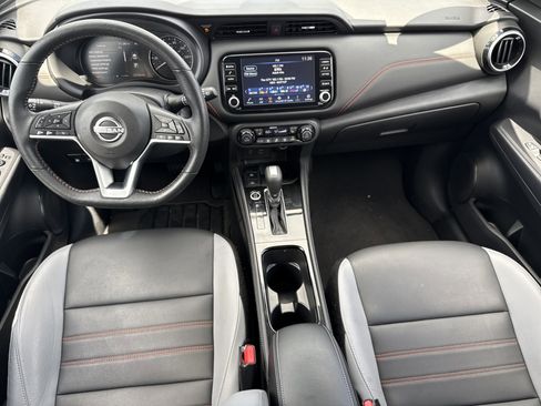 Used 2023 Nissan Kicks SR w/ SR Premium Package FWD image 26