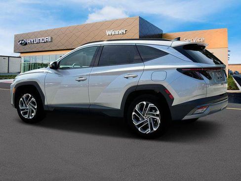 New 2025 Hyundai Tucson Limited AWD/4WD image 4