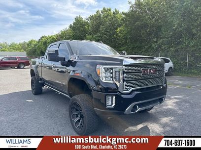Used 2022 GMC Sierra 2500 Denali w/ Denali Black Diamond Edition