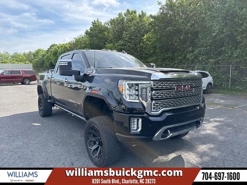 Used 2022 GMC Sierra 2500 Denali w/ Denali Black Diamond Edition image 1