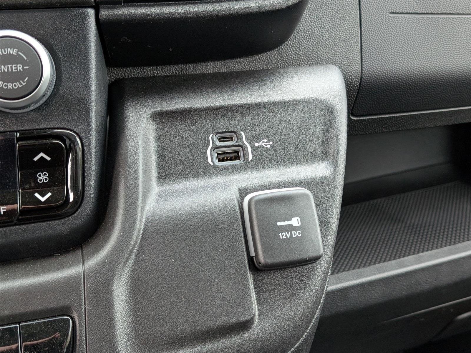 New 2026 RAM ProMaster 1500 w/ Premium Convenience Group FWD image 18