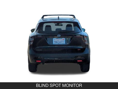 Used 2025 Nissan Kicks SR FWD image 8