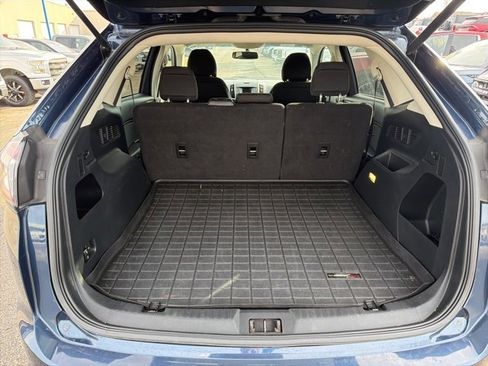 Used 2017 Ford Edge SEL image 10