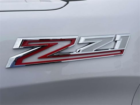 Certified 2024 Chevrolet Silverado 1500 LTZ w/ LTZ Premium Package image 9