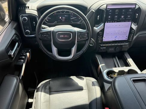 Used 2020 GMC Sierra 1500 SLT w/ SLT Premium Plus Package RWD image 17