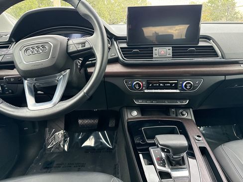 Used 2021 Audi Q5 Premium Plus w/ Premium Plus Package image 18