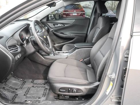 Used 2018 Chevrolet Malibu LT image 6