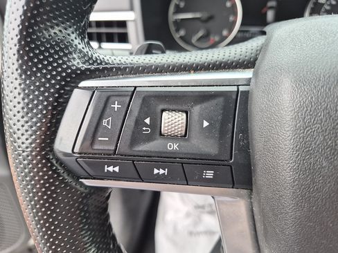 Used 2024 Mitsubishi Outlander SE FWD image 17
