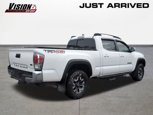 Used 2023 Toyota Tacoma TRD Off-Road image 5