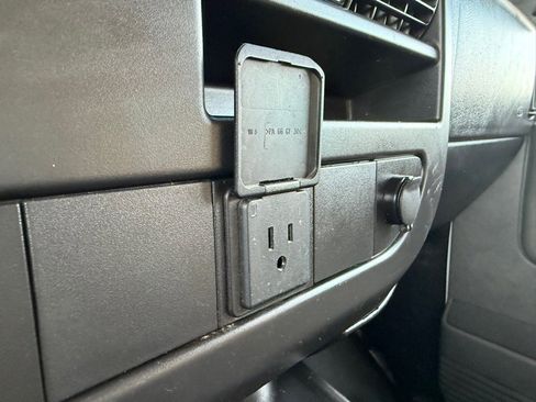 Used 2020 Chevrolet Express 2500 w/ Driver Convenience Package image 29