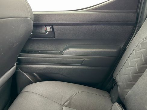 Used 2025 Toyota Tacoma SR5 w/ SR5 Upgrade Package image 33