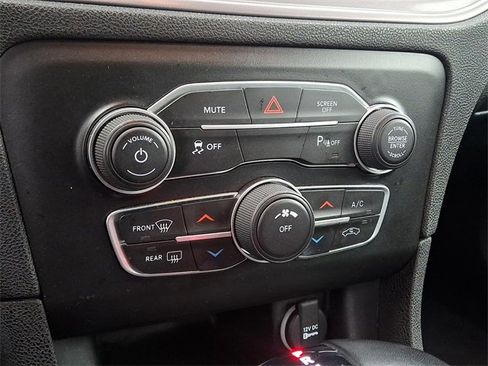 Used 2023 Dodge Charger SXT image 15