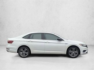 Used 2019 Volkswagen Jetta R-Line w/ R-Line Cold Weather Package video 4