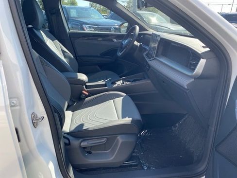 New 2025 Volkswagen Tiguan SE R-Line image 43