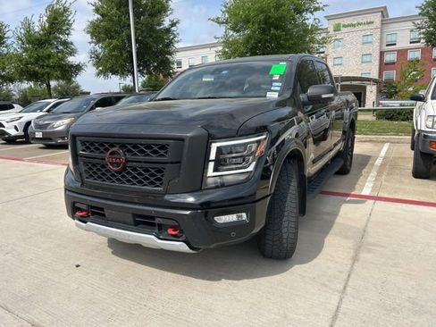 Used 2023 Nissan Titan PRO-4X w/ Pro-4x Convenience Package image 8