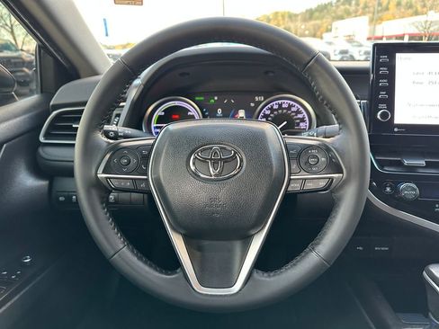 Certified 2022 Toyota Camry XLE image 21