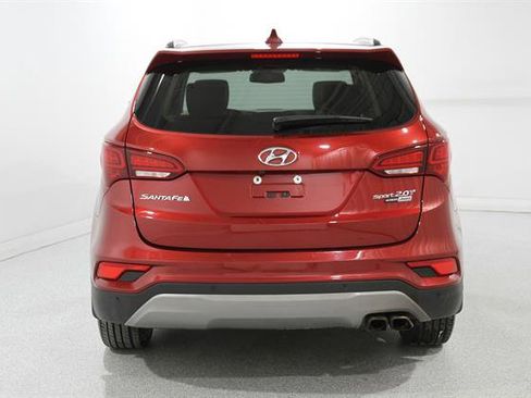 Used 2018 Hyundai Santa Fe Sport image 22