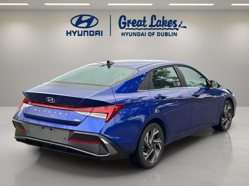 Certified 2024 Hyundai Elantra Limited FWD image 5
