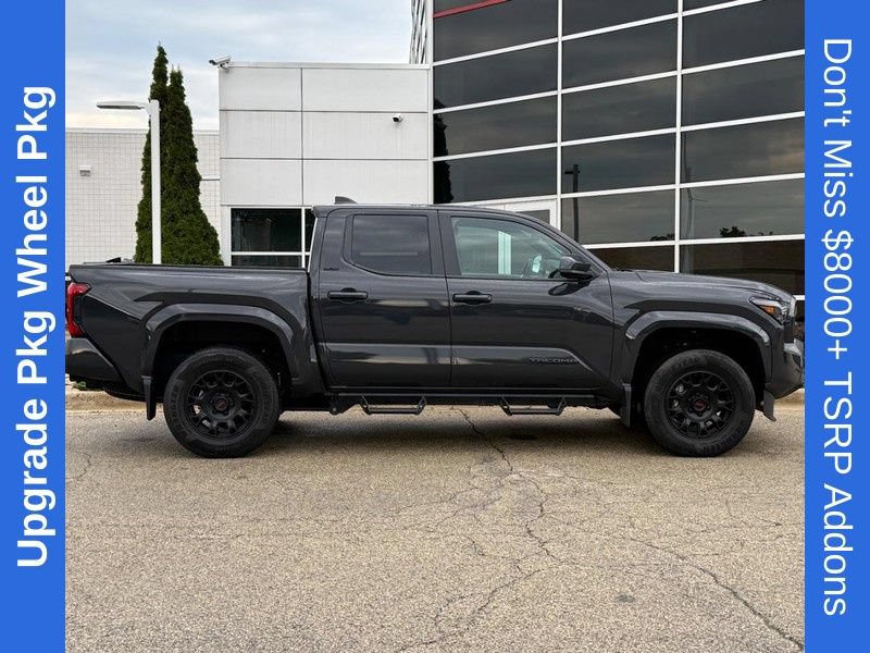 Used 2025 Toyota Tacoma SR5 AWD/4WD image 2