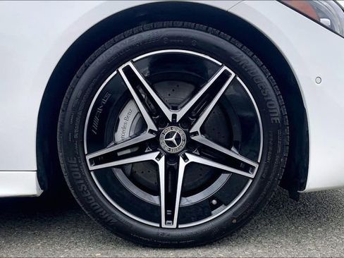 Used 2025 Mercedes-Benz C 300 4MATIC Sedan image 9
