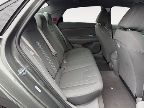 New 2025 Hyundai Elantra Sport image 18