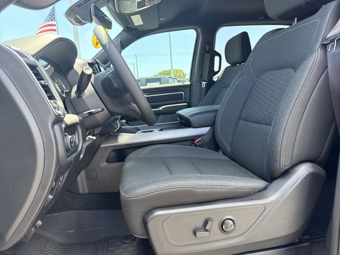 Used 2025 RAM 1500 Big Horn RWD image 15