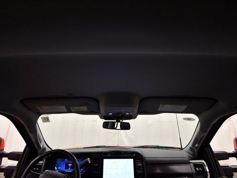 Used 2023 Ford F250 Lariat image 16