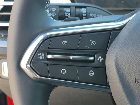 New 2025 Chevrolet Traverse LT w/ Enhanced Driving Package image 18