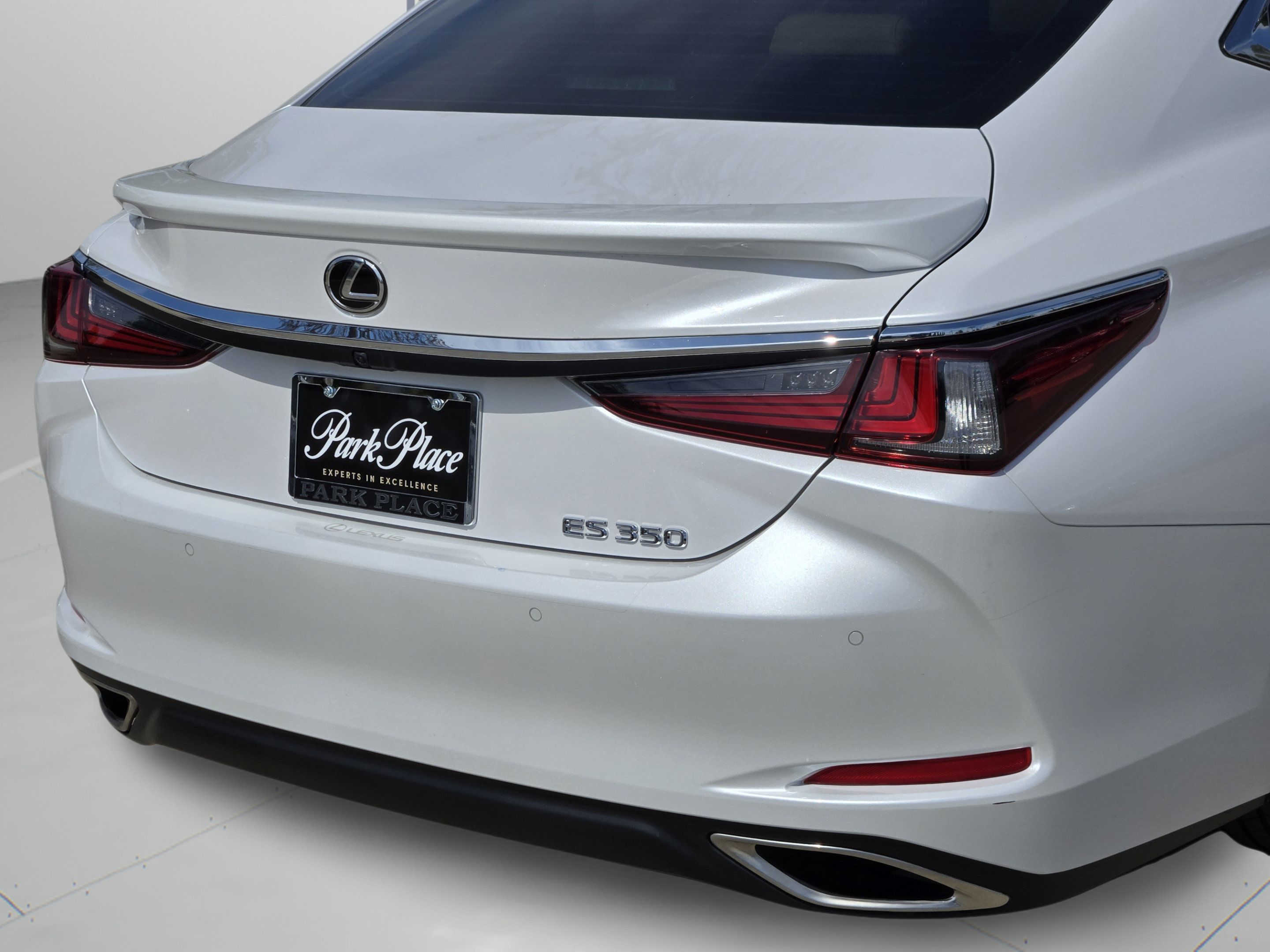 Certified 2024 Lexus ES 350 Ultra Luxury w/ Accessory Package (Z2) FWD image 35