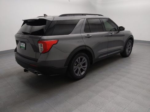 Used 2022 Ford Explorer XLT w/ Equipment Group 202A RWD image 10