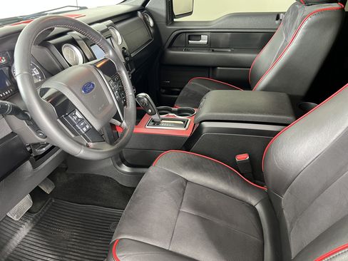 Used 2014 Ford F150 FX4 w/ Equipment Group 402A Luxury AWD/4WD image 4
