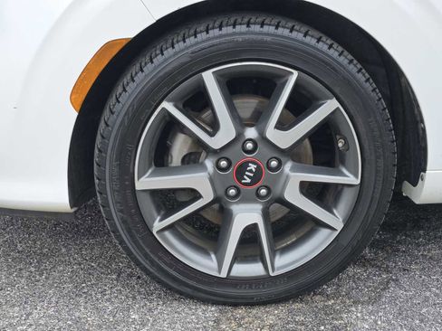 Used 2020 Kia Soul GT-Line Turbo FWD image 13