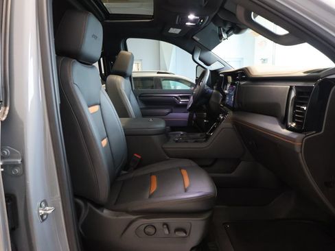 Used 2024 GMC Sierra 2500 AT4 w/ AT4 Premium Plus Package AWD/4WD image 44