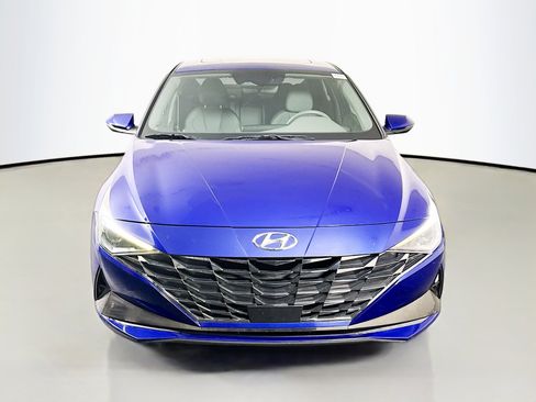 Used 2021 Hyundai Elantra SEL w/ Convenience + Premium Package image 2