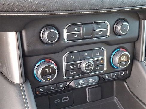 Used 2024 Chevrolet Tahoe Premier image 15