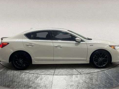 Used 2020 Acura ILX image 9