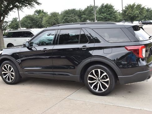 Certified 2023 Ford Explorer ST-Line w/ Class IV Trailer Tow Package RWD image 11